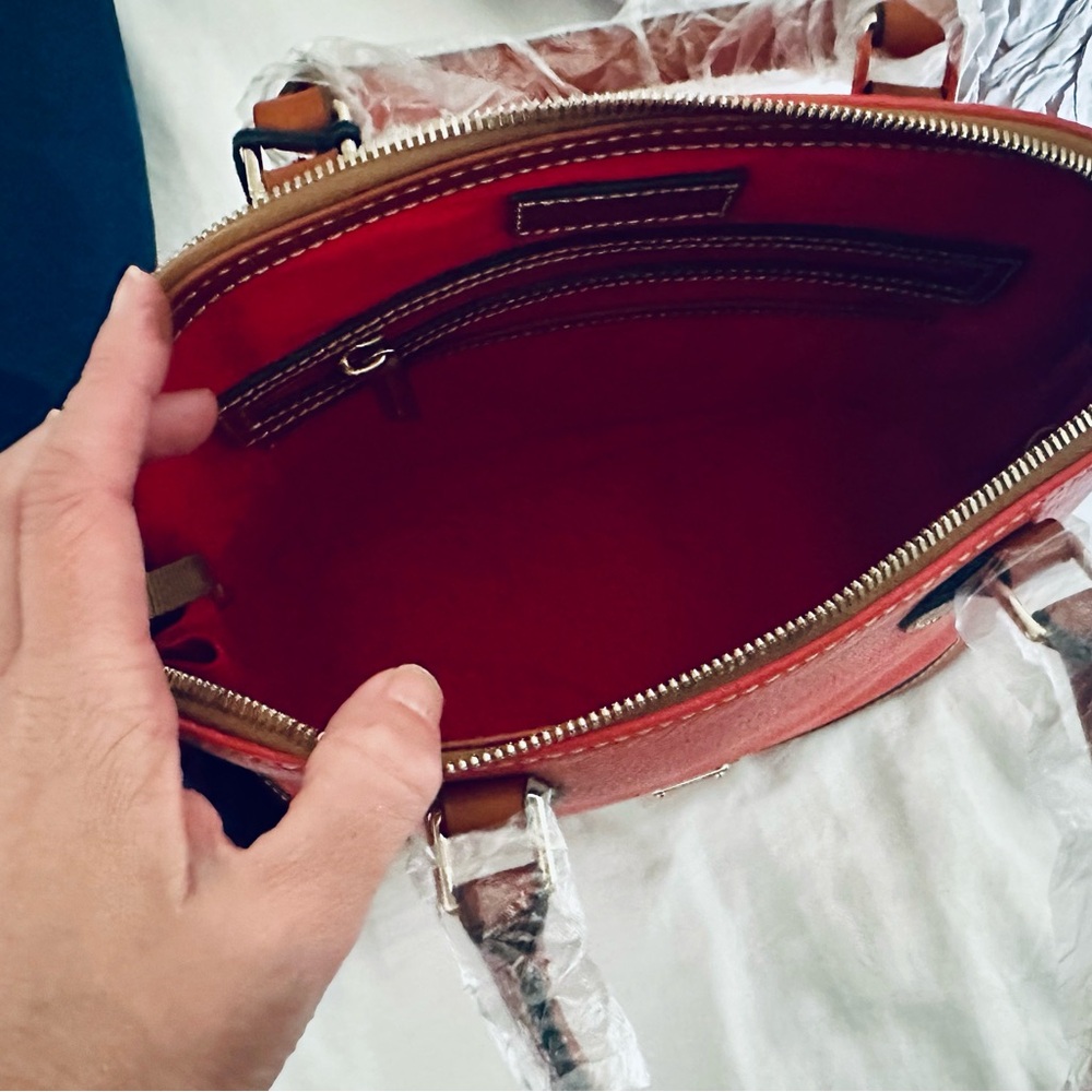 Dooney & Bourke Leather handbag with crossbody strap - Picture 4 of 6